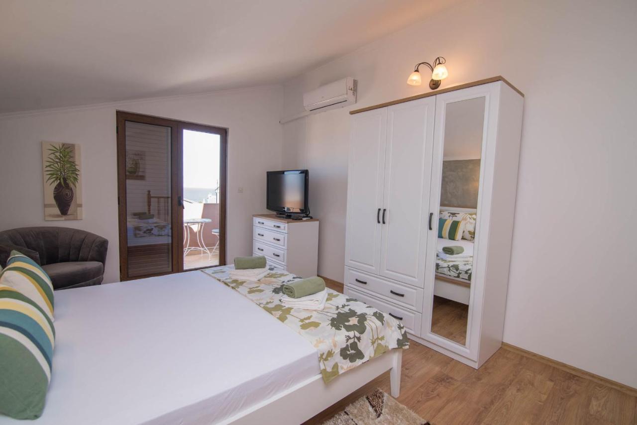 Nereo Apartment Mali Losinj Exterior photo