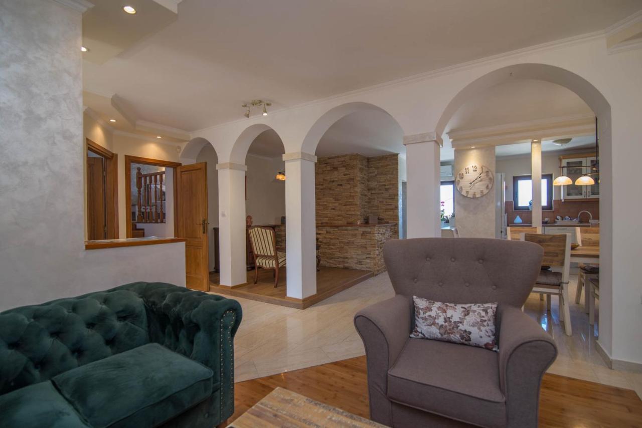 Nereo Apartment Mali Losinj Exterior photo
